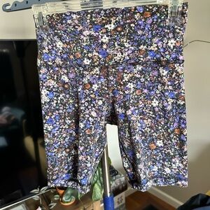 lululemon athletica Floral Bike Shorts 8 inch inseam